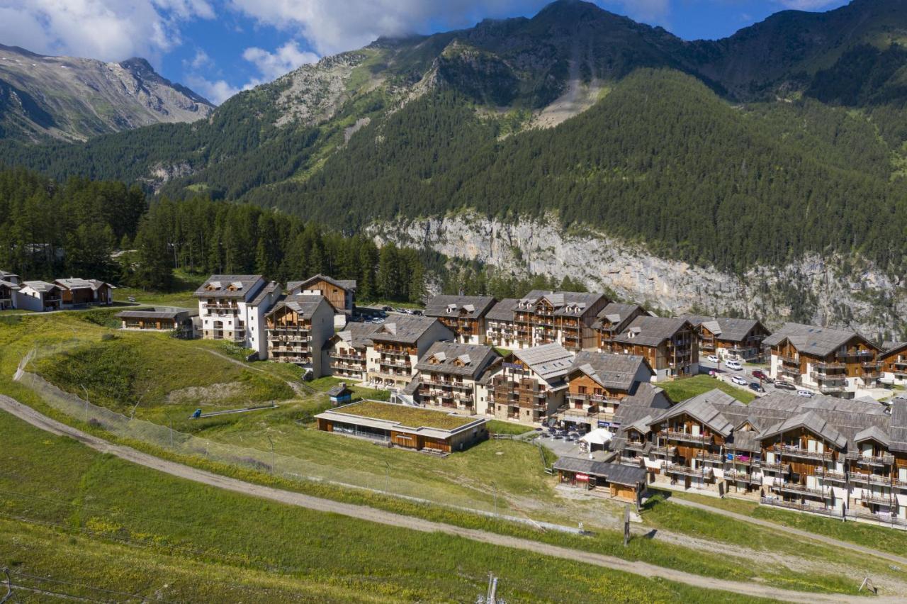 Les Terrasses Du Soleil D'Or By Infini Mountain Aparthotel Les Orres Exterior photo