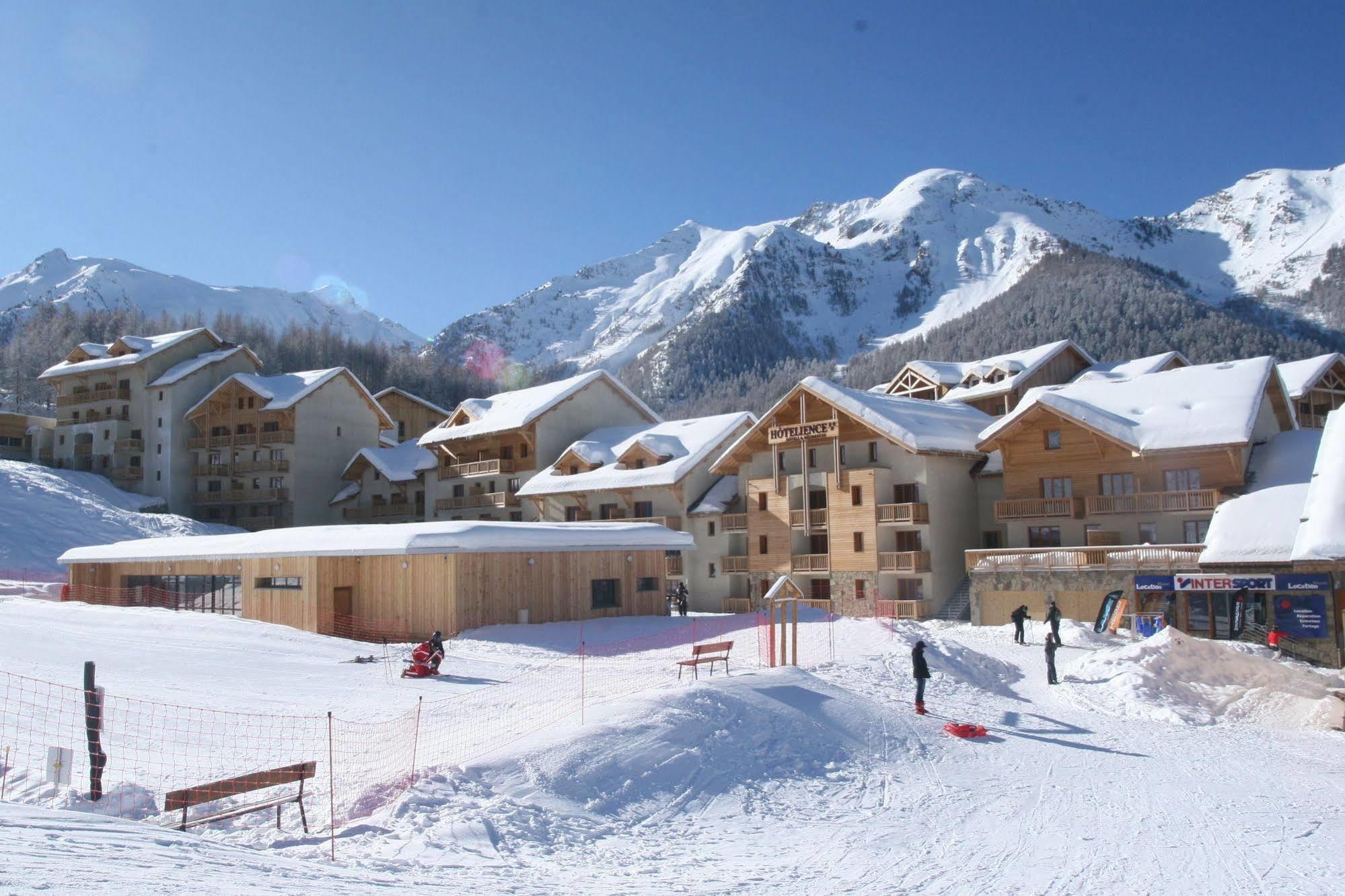 Les Terrasses Du Soleil D'Or By Infini Mountain Aparthotel Les Orres Exterior photo